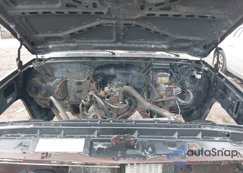 1986 Chevrolet C10 from USA, damaged, VIN 2GCCC14N7G1117508